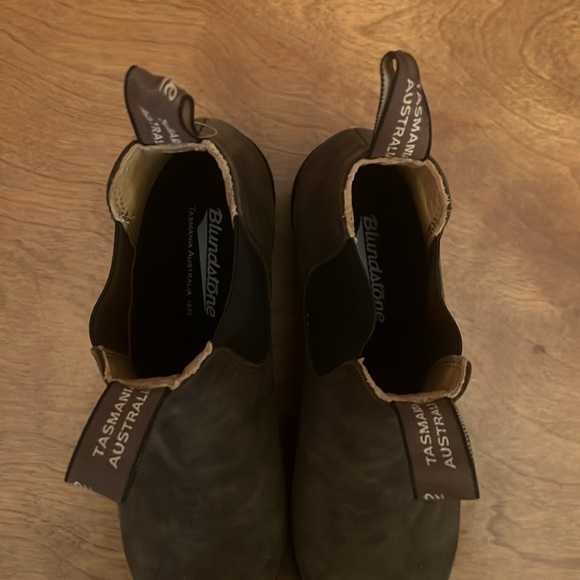 Blundstone Heeled Boot - Picture 4 of 7